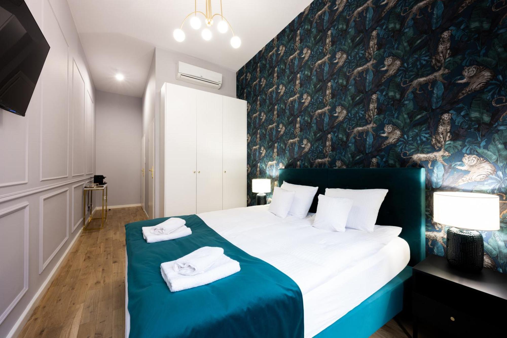 Bracka Main Square Apartments Краков Экстерьер фото