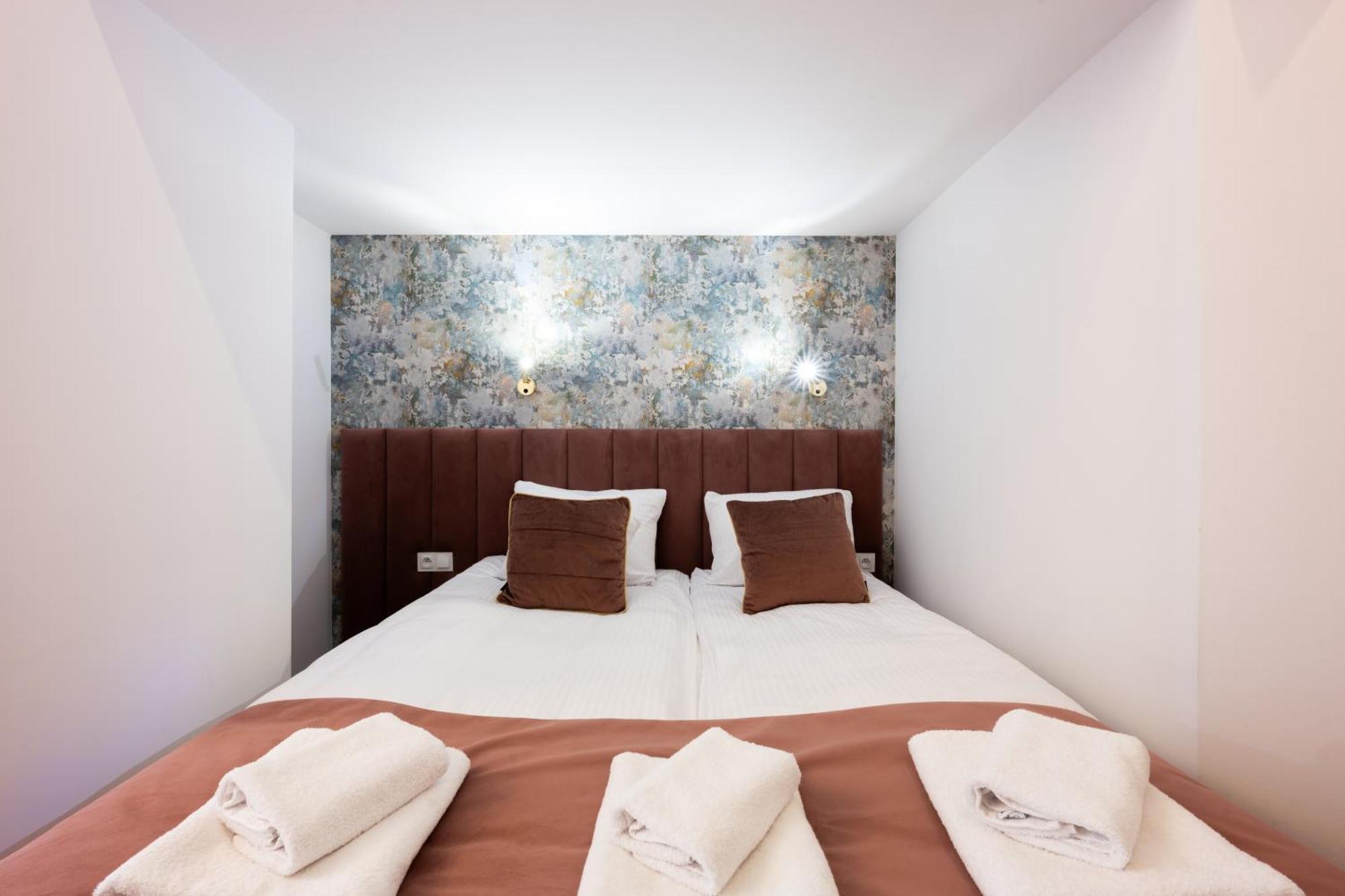 Bracka Main Square Apartments Краков Экстерьер фото